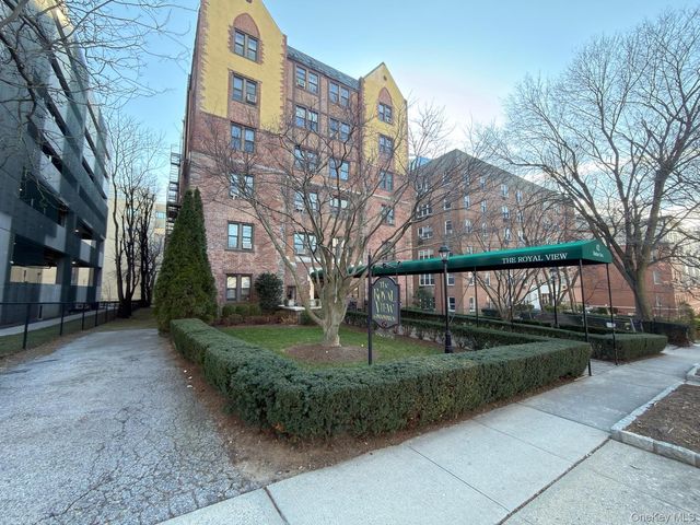 42 Barker Avenue 2B, White Plains, NY 10601