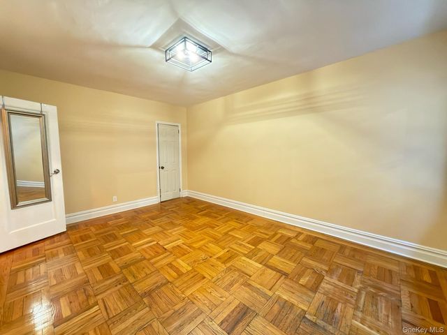 42 Barker Avenue 2B, White Plains, NY 10601