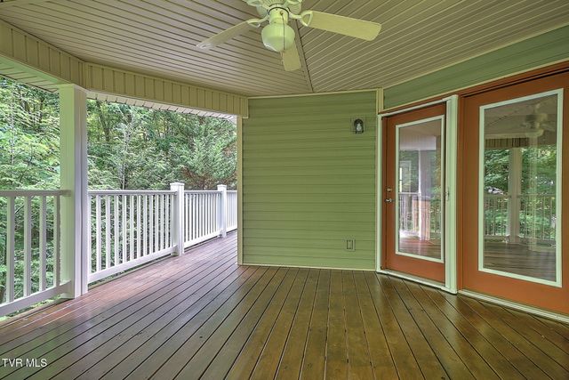 5 Poplar Wood Court, Johnson City, TN 37604