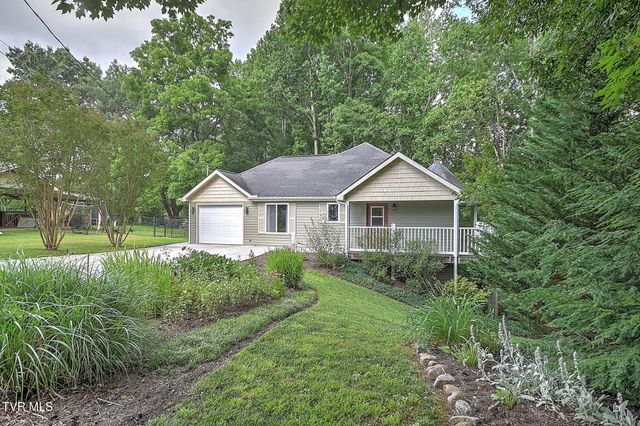 5 Poplar Wood Court, Johnson City, TN 37604