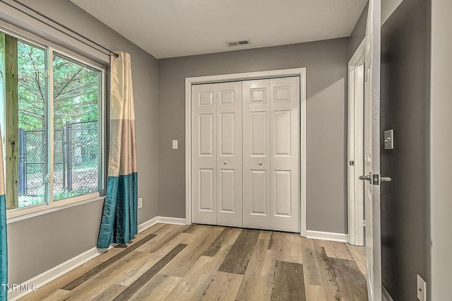 5 Poplar Wood Court, Johnson City, TN 37604