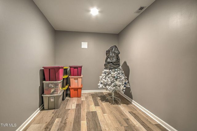 5 Poplar Wood Court, Johnson City, TN 37604