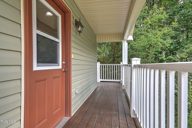 5 Poplar Wood Court, Johnson City, TN 37604
