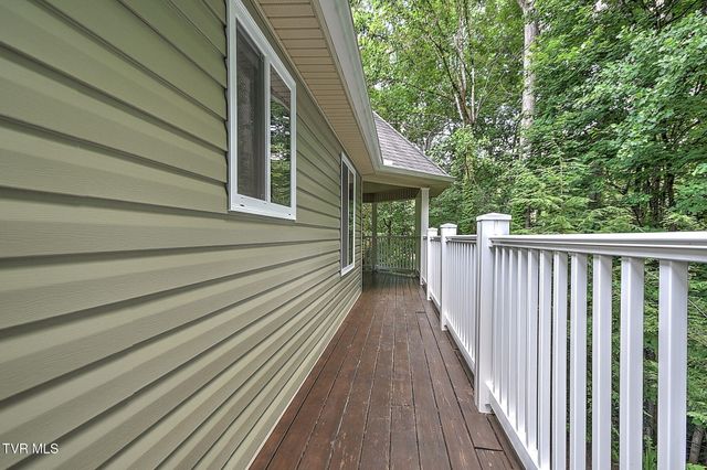 5 Poplar Wood Court, Johnson City, TN 37604