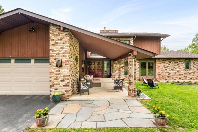 703 RIDGE RD, Pottstown, PA 19465