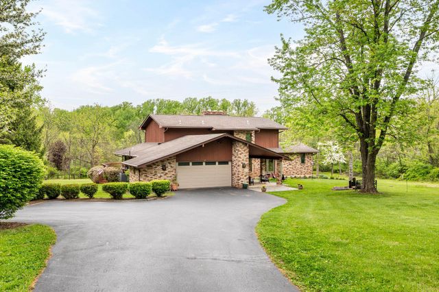 703 RIDGE RD, Pottstown, PA 19465