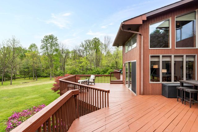 703 RIDGE RD, Pottstown, PA 19465