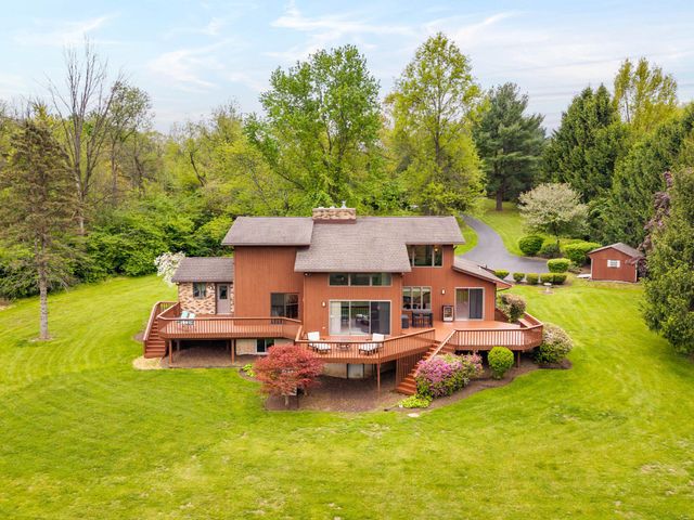 703 RIDGE RD, Pottstown, PA 19465