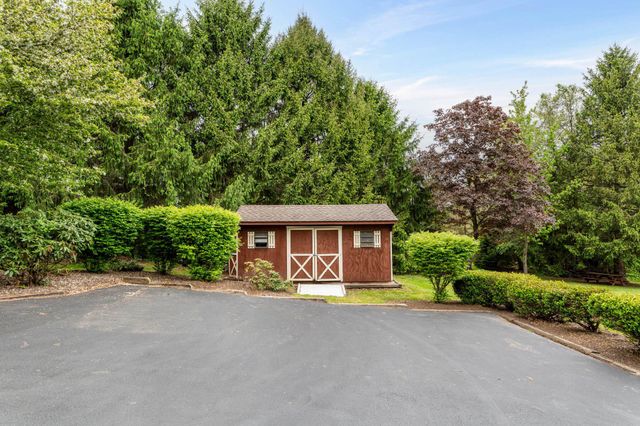 703 RIDGE RD, Pottstown, PA 19465