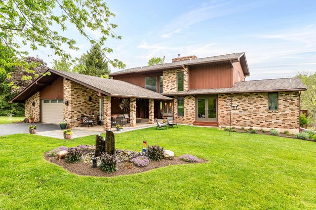 703 RIDGE RD, Pottstown, PA 19465
