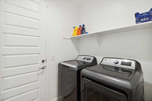 5831 N 89th Drive, Glendale, AZ 85305