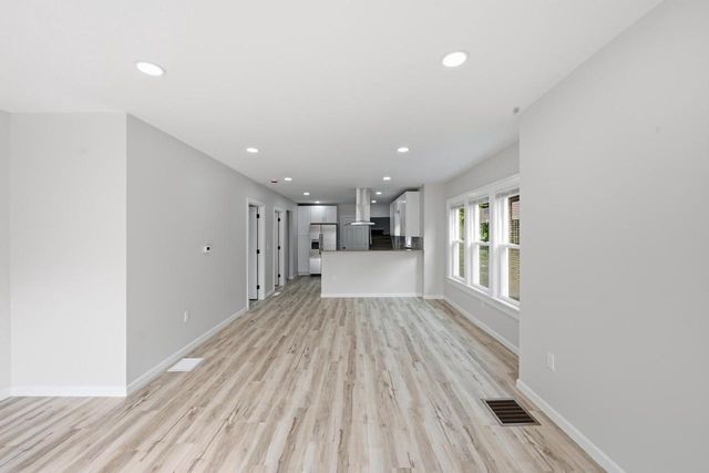 2920 N 27th STREET, Milwaukee, WI 53210