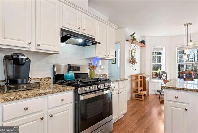 1115 Lake Lucerne Road SW, Lilburn, GA 30047