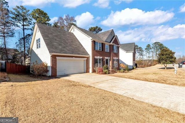 1115 Lake Lucerne Road SW, Lilburn, GA 30047