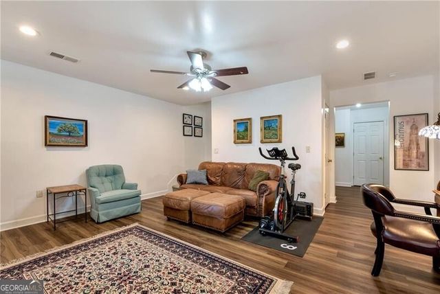 1115 Lake Lucerne Road SW, Lilburn, GA 30047