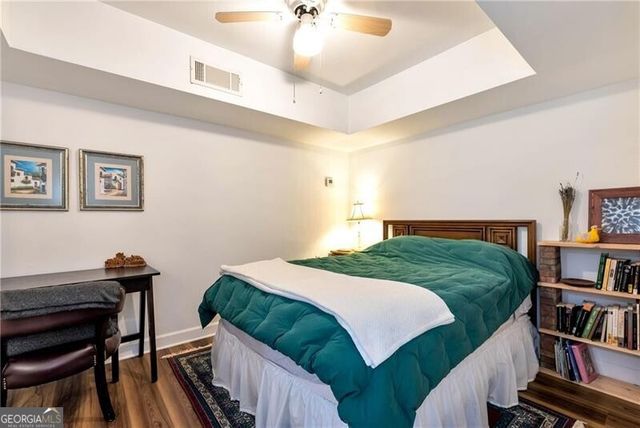 1115 Lake Lucerne Road SW, Lilburn, GA 30047