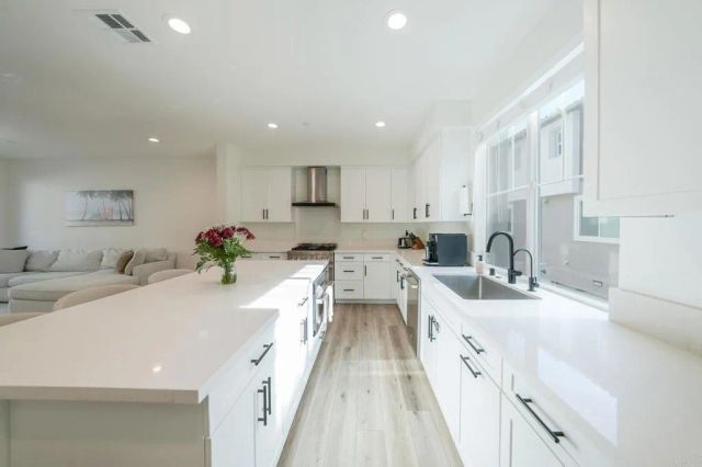 13054 Lumen Way, San Diego, CA 92130