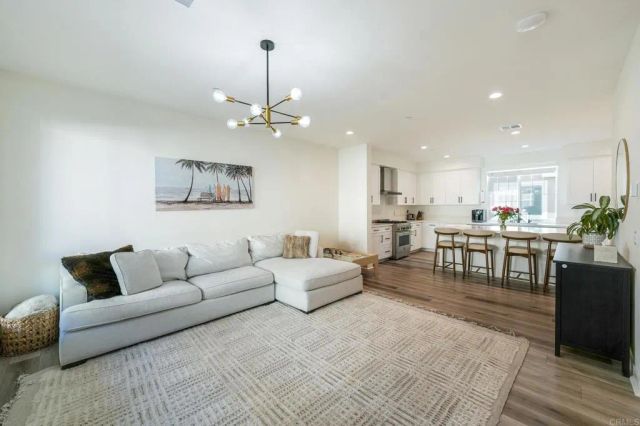 13054 Lumen Way, San Diego, CA 92130