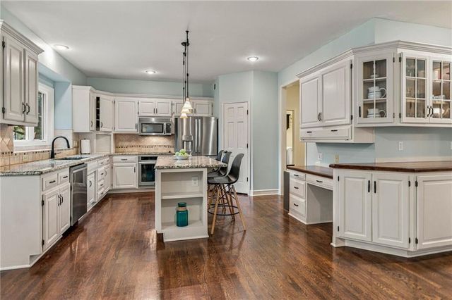 5316 W 132 Street, Overland Park, KS 66209