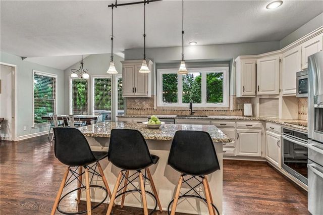 5316 W 132 Street, Overland Park, KS 66209
