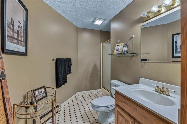 5316 W 132 Street, Overland Park, KS 66209