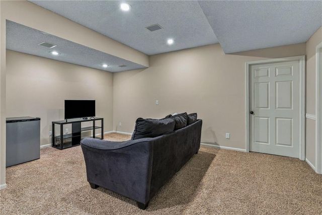 5316 W 132 Street, Overland Park, KS 66209