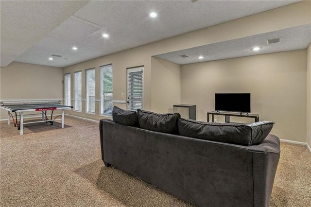 5316 W 132 Street, Overland Park, KS 66209