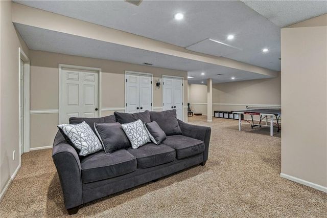 5316 W 132 Street, Overland Park, KS 66209