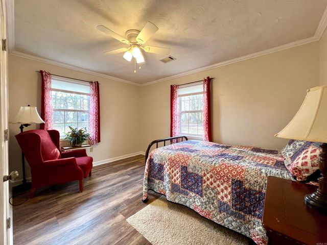 82 County Road 321, Jonesboro, AR 72401