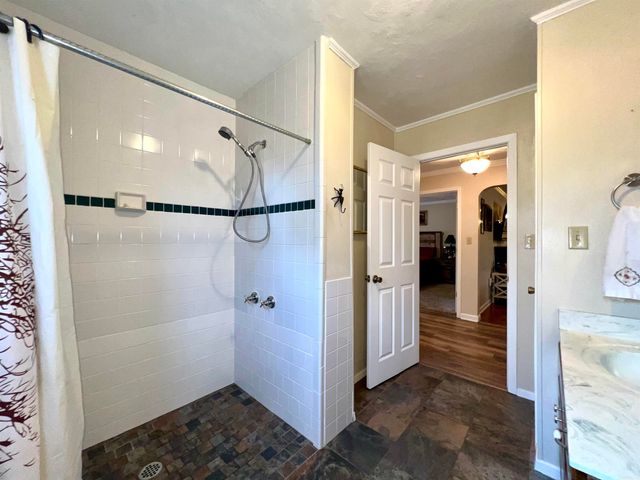 82 County Road 321, Jonesboro, AR 72401