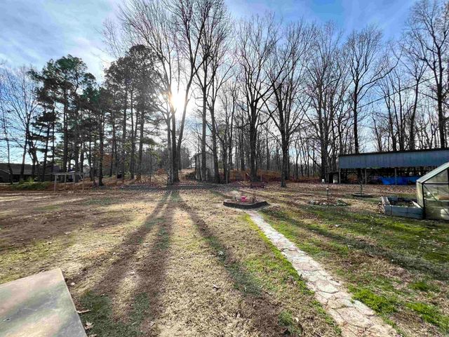 82 County Road 321, Jonesboro, AR 72401