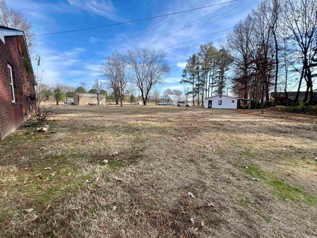 82 County Road 321, Jonesboro, AR 72401