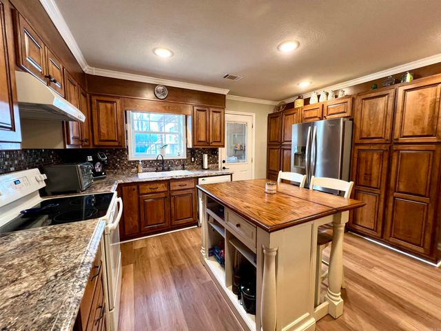 82 County Road 321, Jonesboro, AR 72401