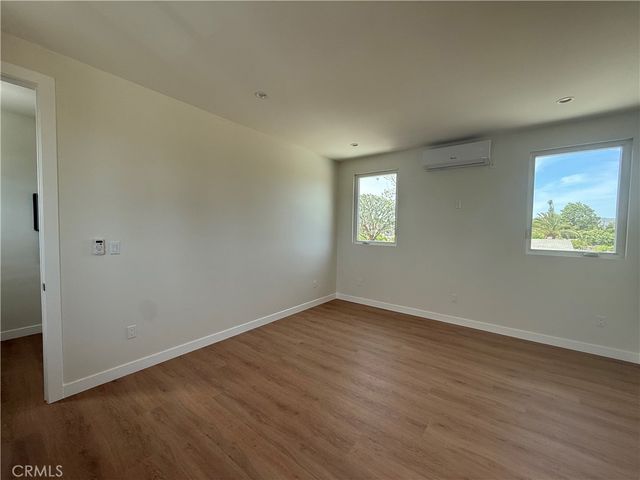 20953 Saticoy, Canoga Park, CA 91304