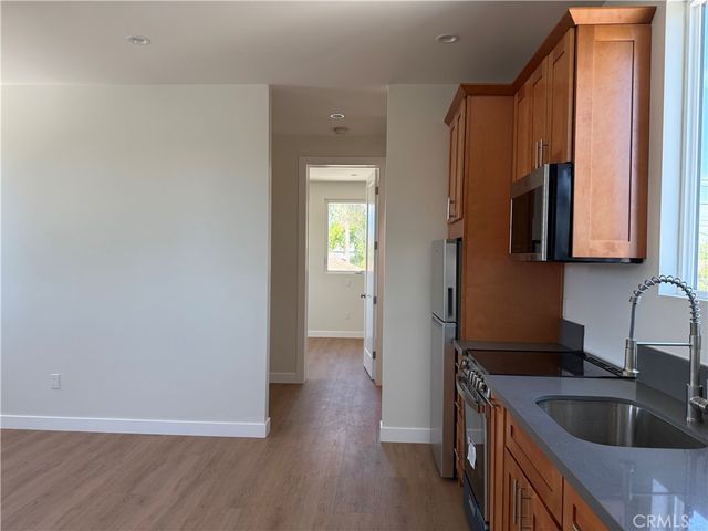 20953 Saticoy, Canoga Park, CA 91304