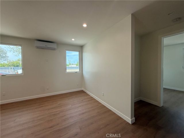 20953 Saticoy, Canoga Park, CA 91304