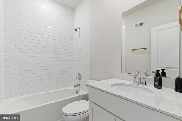 204A DOCK ST, Bensalem, PA 19020