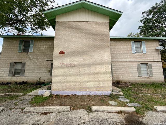 115 Victor St Apt 4, San Antonio, TX 78209