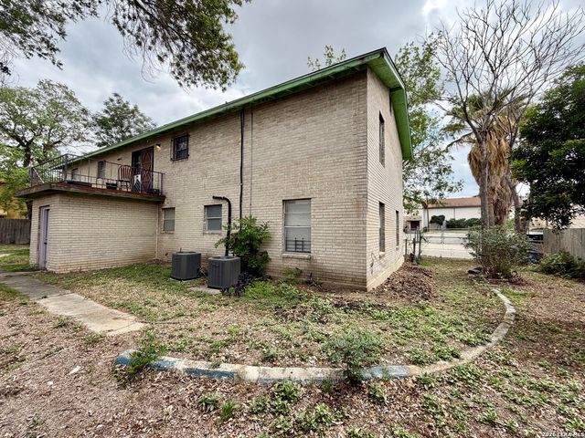 115 Victor St Apt 4, San Antonio, TX 78209