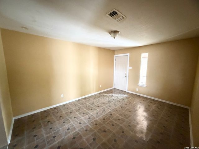 115 Victor St Apt 4, San Antonio, TX 78209