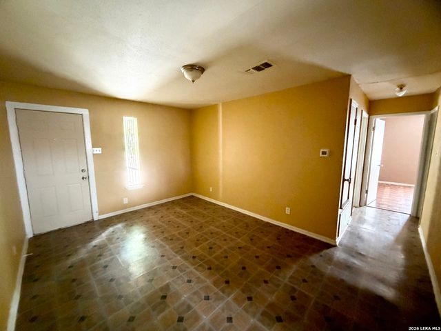 115 Victor St Apt 4, San Antonio, TX 78209