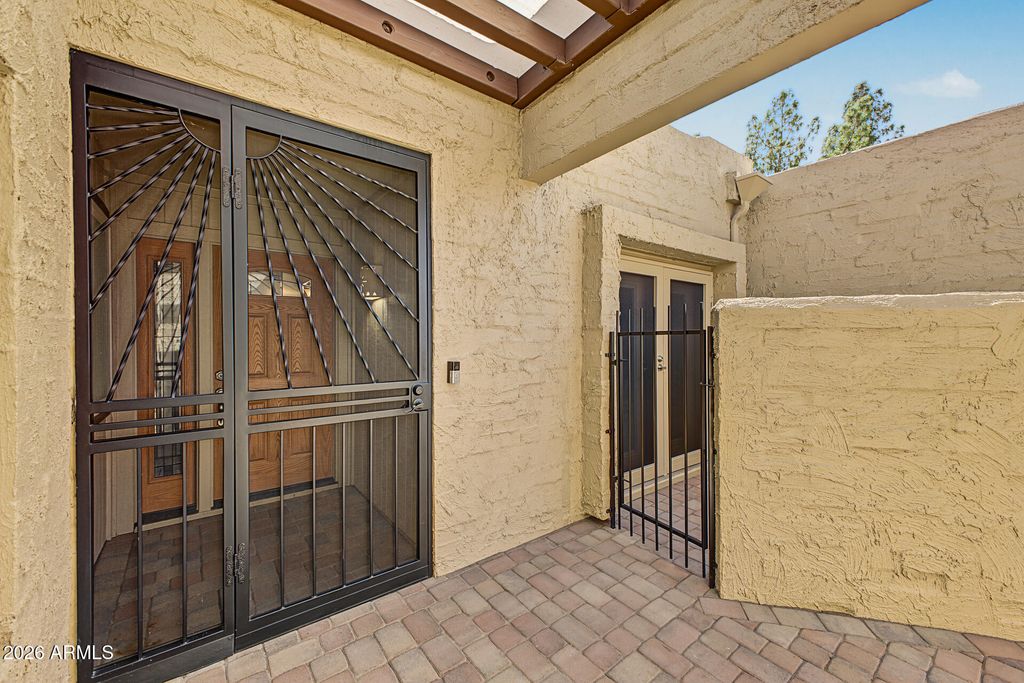 2915 W KELTON Lane, Phoenix, AZ 85053 — photo 4