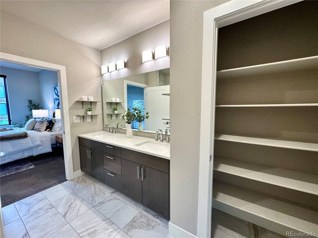 6618 E Lowry Blvd 205, Denver, CO 80230