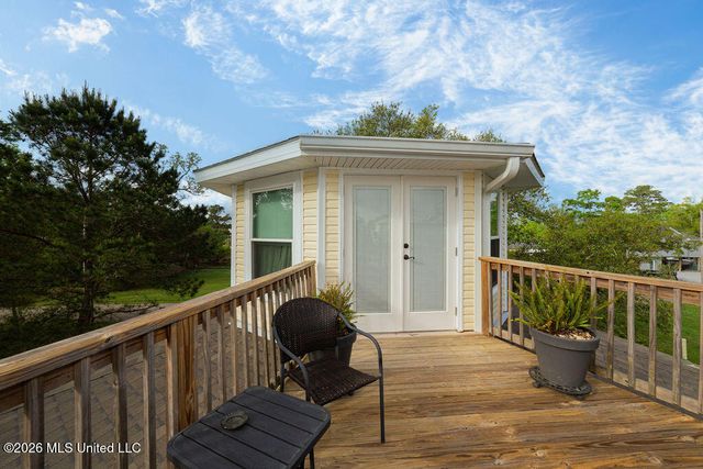 4070 Cardinal Street, Bay Saint Louis, MS 39520