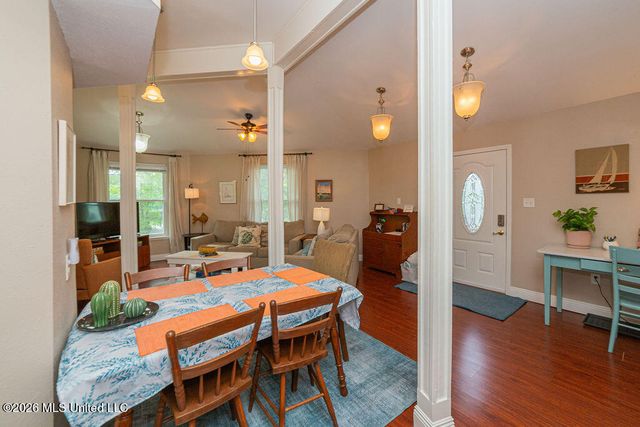 4070 Cardinal Street, Bay Saint Louis, MS 39520