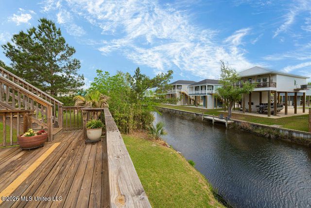 4070 Cardinal Street, Bay Saint Louis, MS 39520