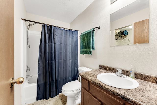 2462 W Cedar Creek Drive, Springfield, MO 65803