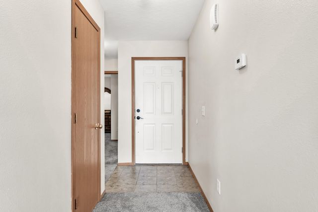 2462 W Cedar Creek Drive, Springfield, MO 65803