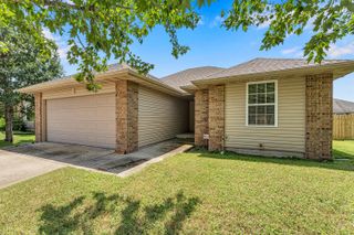 2462 W Cedar Creek Drive, Springfield, MO 65803