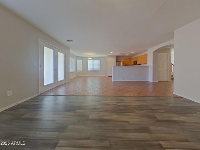 24172 W DESERT BLOOM Street, Buckeye, AZ 85326